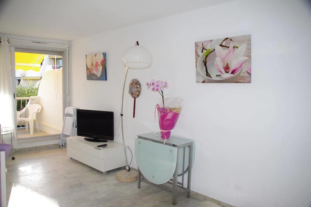 La Calypso Apartment ลา กร็องเดอ-ม็อต ภายนอก รูปภาพ